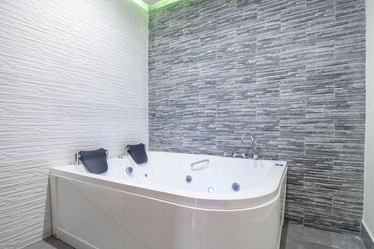 Royal Playa Suite And Apartament -Private Parking- Self Chek Out CTA Exterior foto