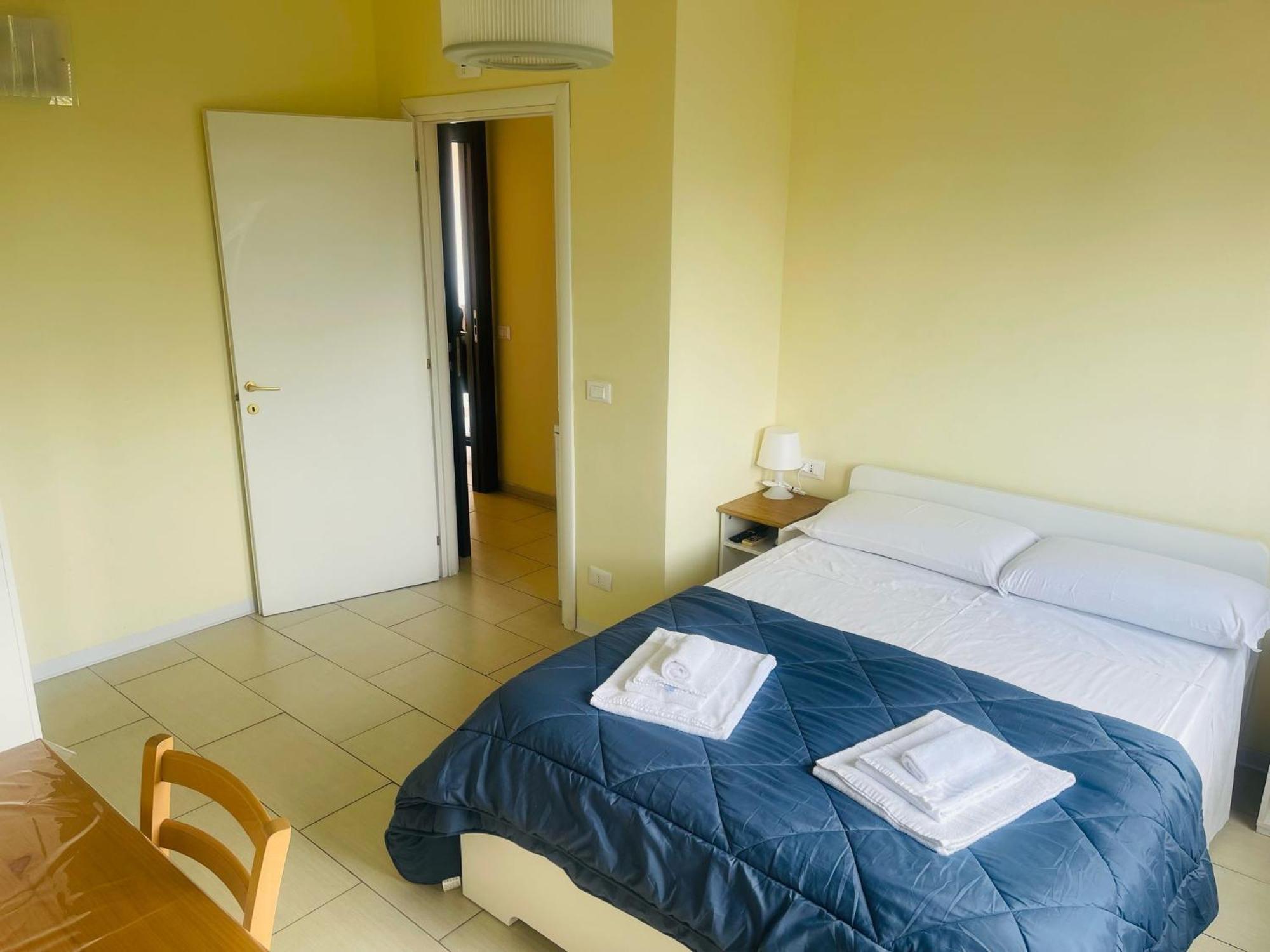Royal Playa Suite And Apartament -Private Parking- Self Chek Out CTA Exterior foto
